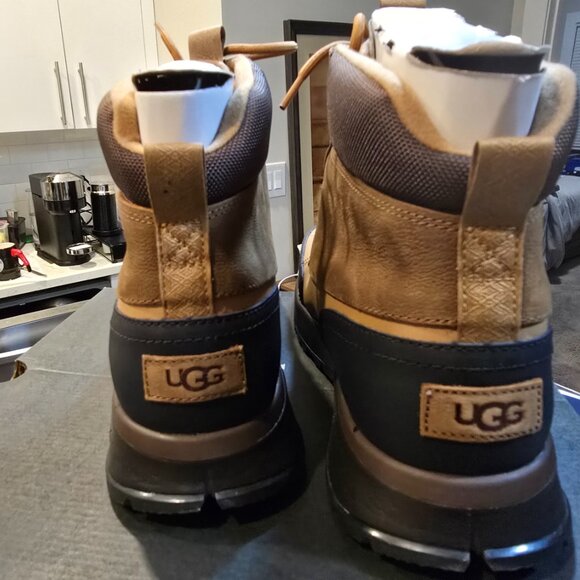 UGG Emmett Duck Boots Waterproof Winter Chesnut Brown 1115834-CHE Men's 10 NIB - Picture 7 of 14